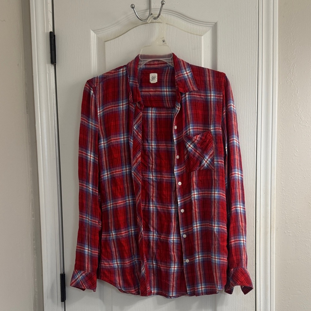 GAP Red and Blue Plaid women’s Casual Shirt